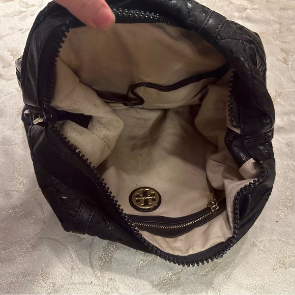 Tory Burch Quilted Puffy Bag - CALLOUT: Peeling - Picture 7 of 8